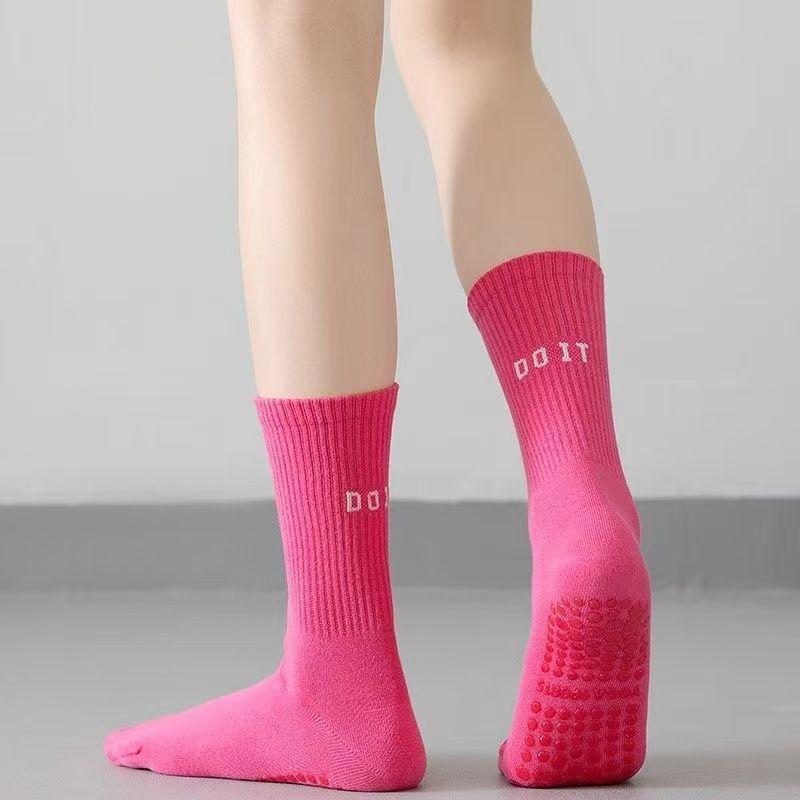 1켤레, 새롭고 다채로운 색상의 트렌디한 스포츠 요가  - Sports Socks 리뷰 및 가격