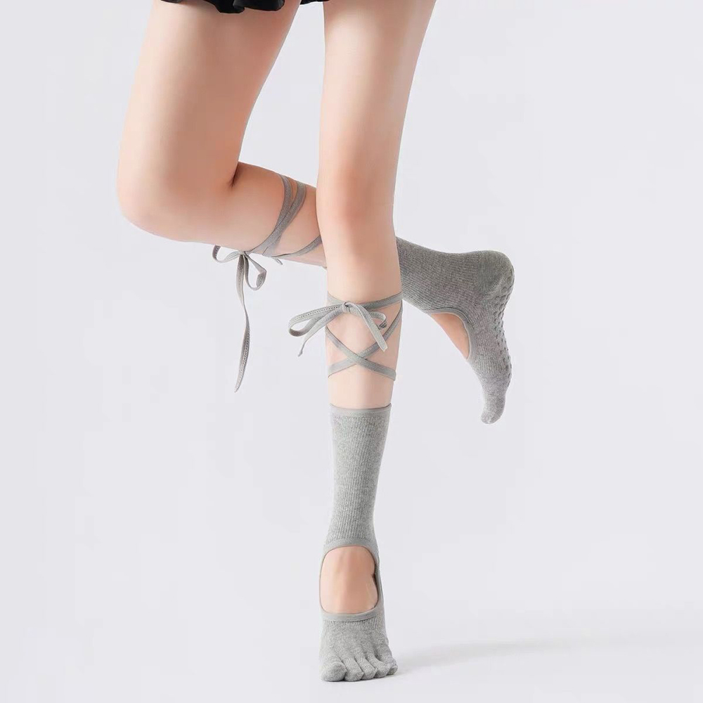 끈으로 묶는 스타일의 발레 요가 양말, 여성용, 중간  - Sports Socks 리뷰 및 가격